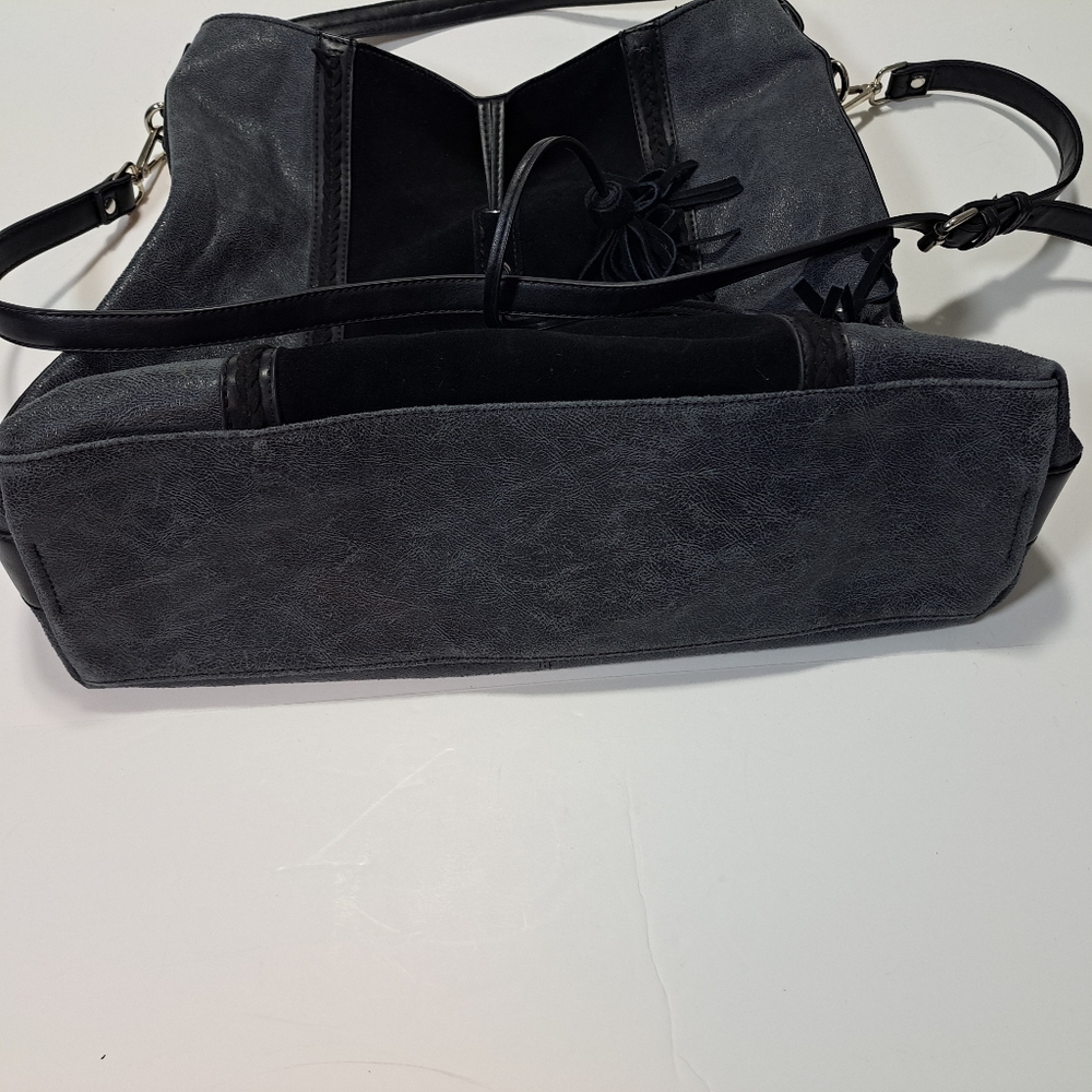 Moda Luxe Black Back - Picture 10 of 14